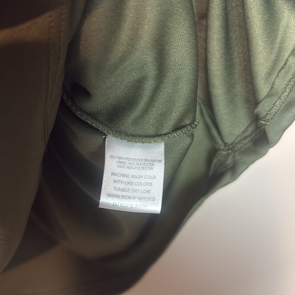 Indigo Rose Dark Army Green Dress with Floral Lace Detail Size 1X - Picture 5 of 6